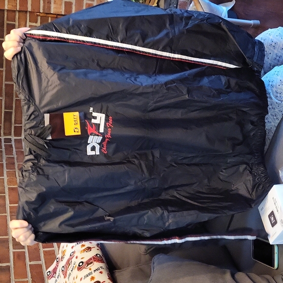 Defy suit - Picture 4 of 6